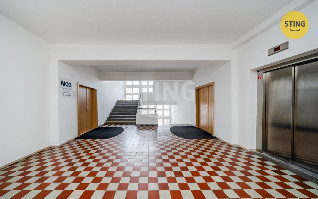 Pronájem komerčního prostoru 165 m² - foto 12