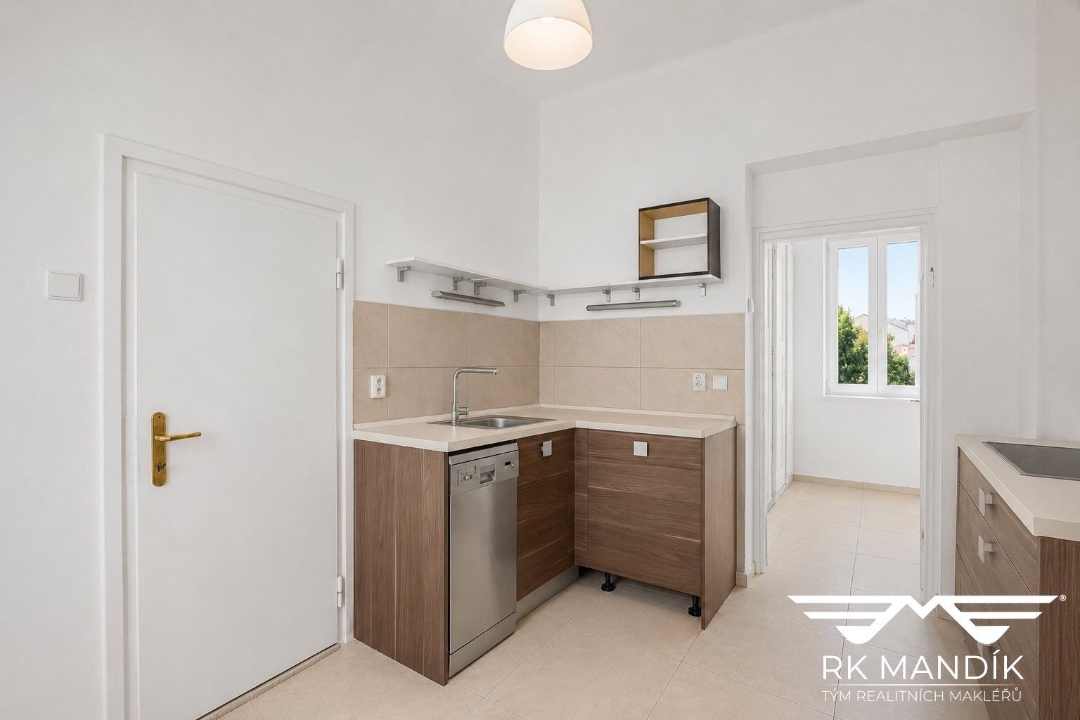 Pronájem bytu 3+1 75 m² - foto 3