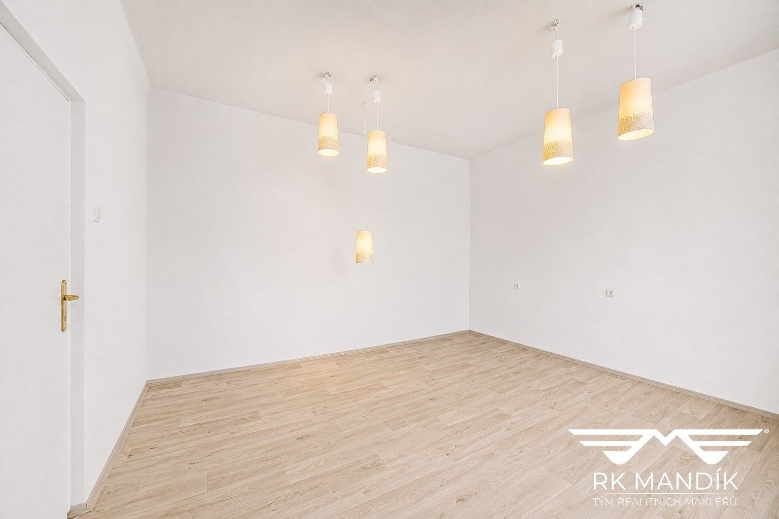 Pronájem bytu 3+1 75 m² - foto 9