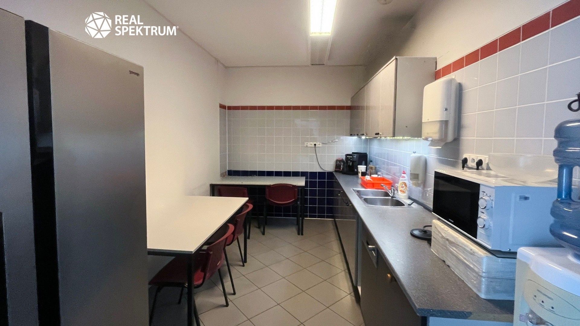 Pronájem komerčního prostoru 2908 m² - foto 4