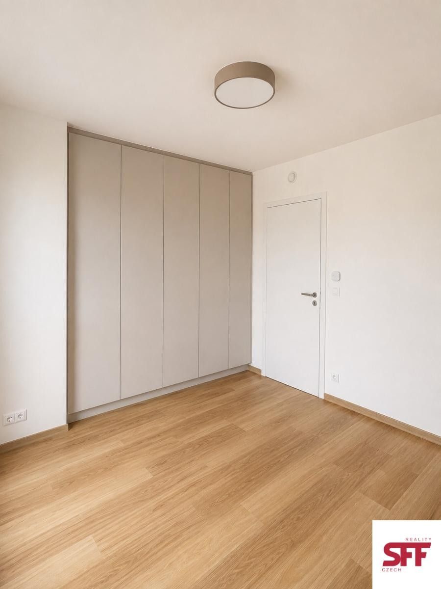 Pronájem bytu 2+kk 50 m² - foto 4