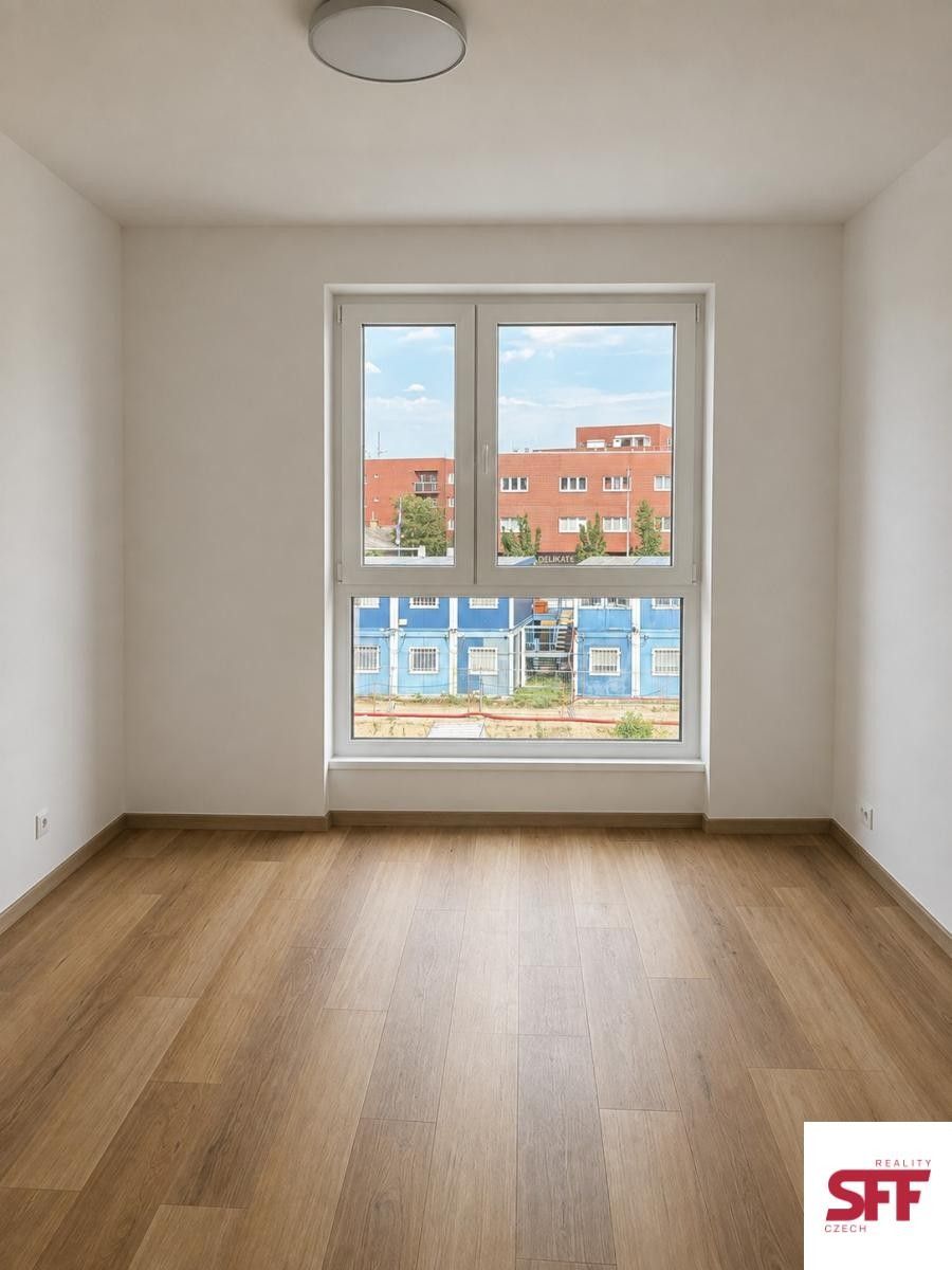 Pronájem bytu 2+kk 50 m² - foto 8
