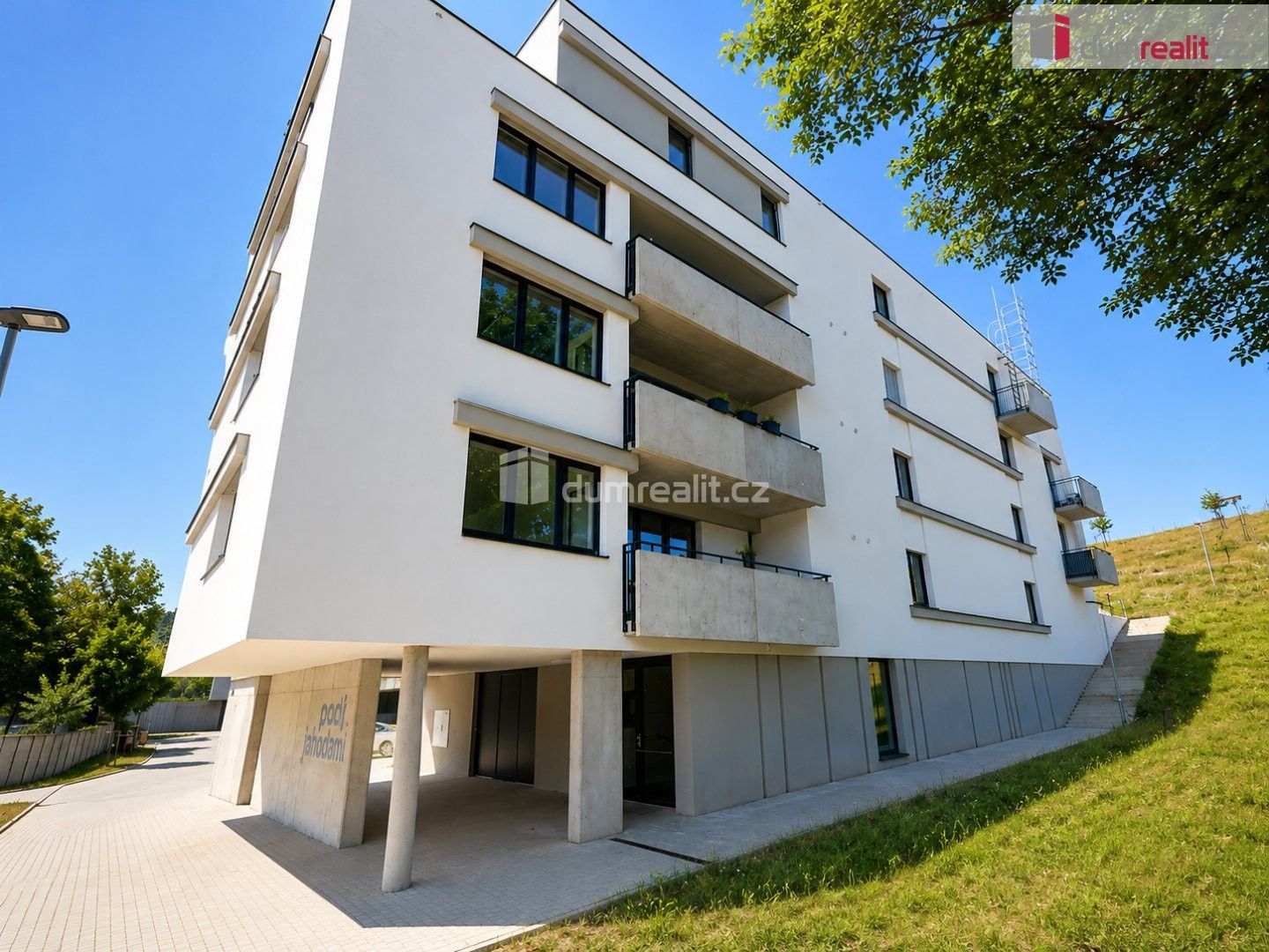 Pronájem bytu 3+kk 86 m² - foto 22