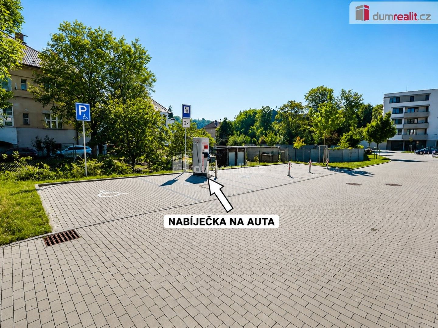 Pronájem bytu 3+kk 86 m² - foto 24