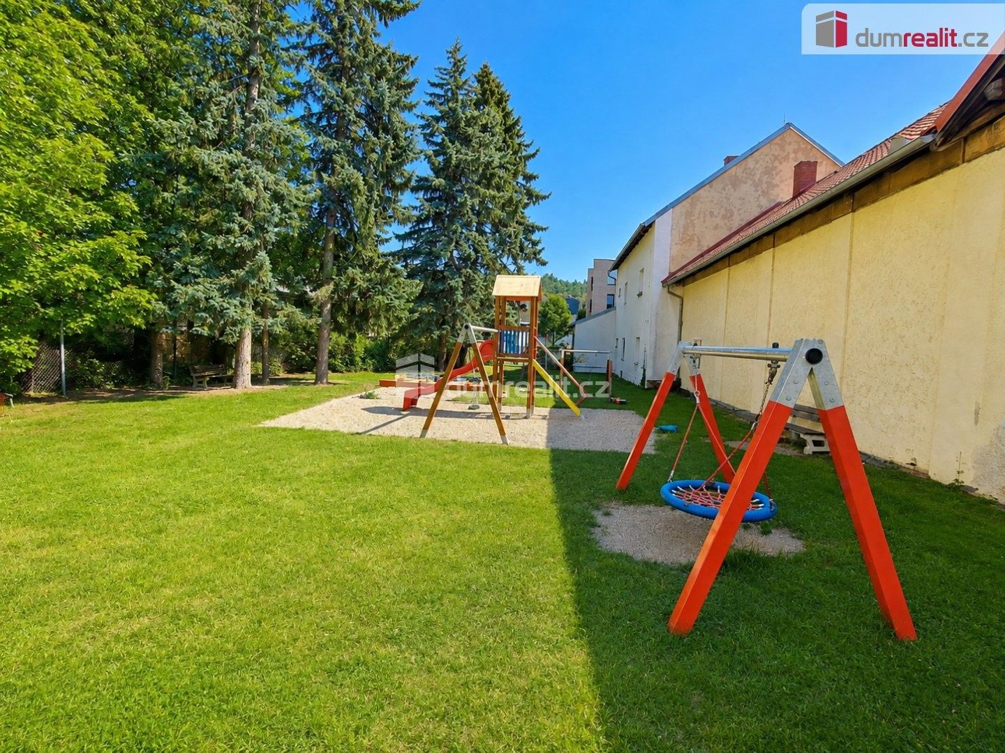 Pronájem bytu 3+kk 86 m² - foto 26