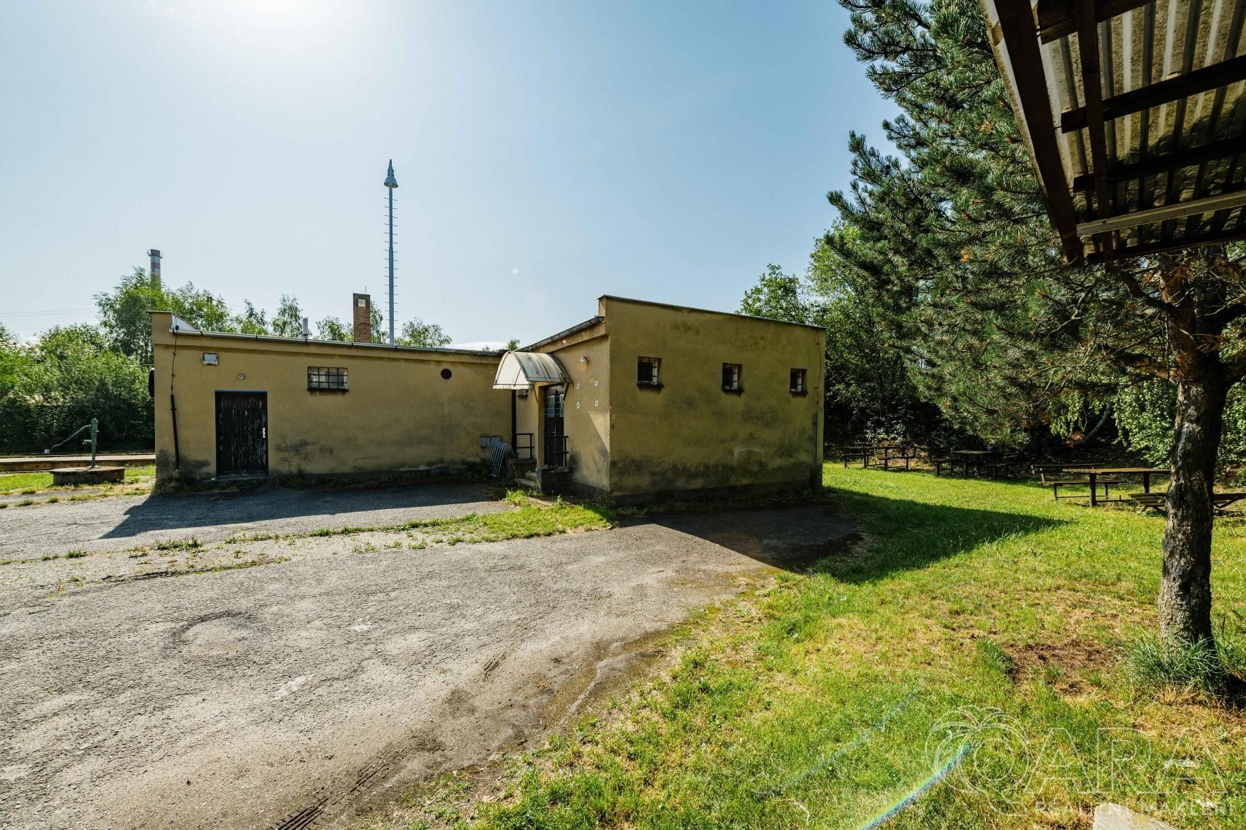 Prodej komerčního prostoru 82 m² - foto 2