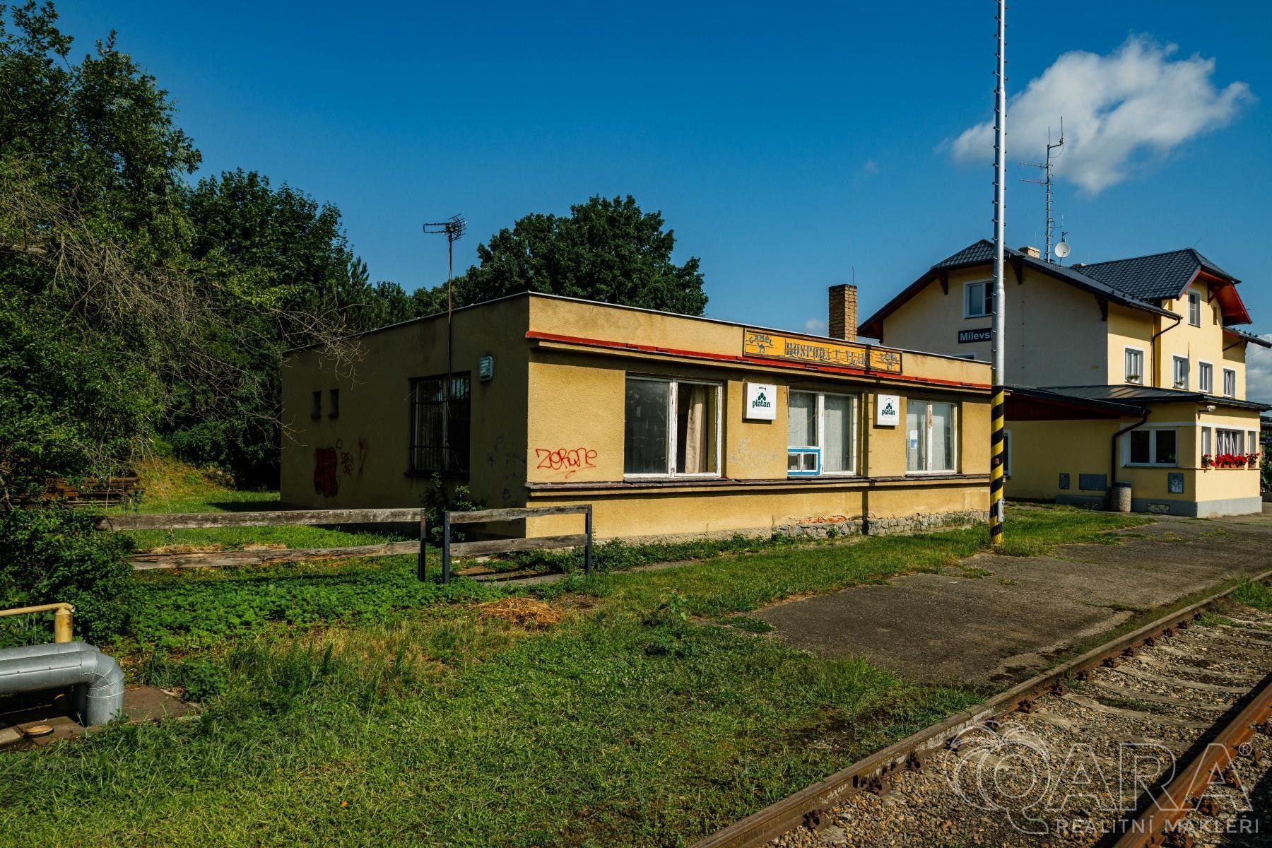 Prodej komerčního prostoru 82 m² - foto 1