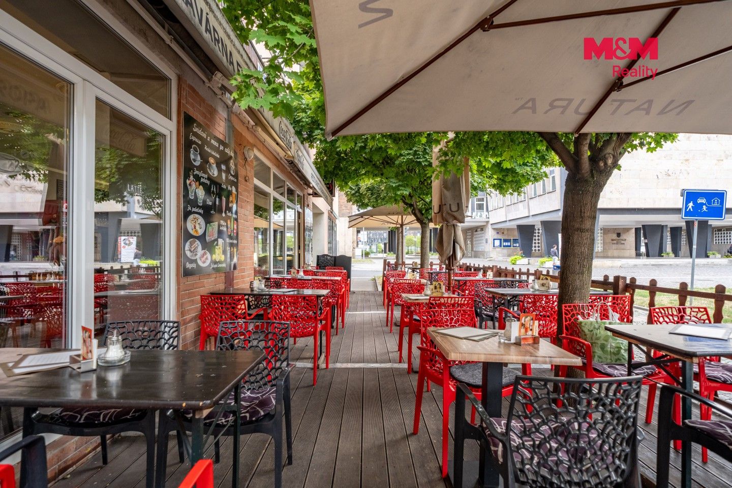 Prodej komerčního prostoru 116 m² - foto 2
