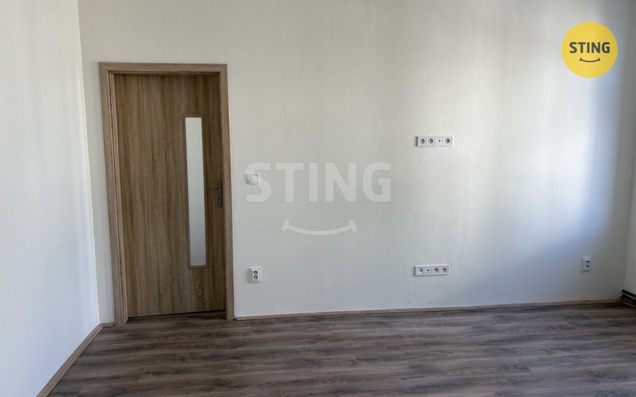 Pronájem bytu 2+kk 70 m² - foto 5