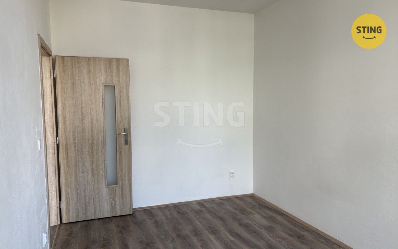 Pronájem bytu 2+kk 70 m² - foto 9