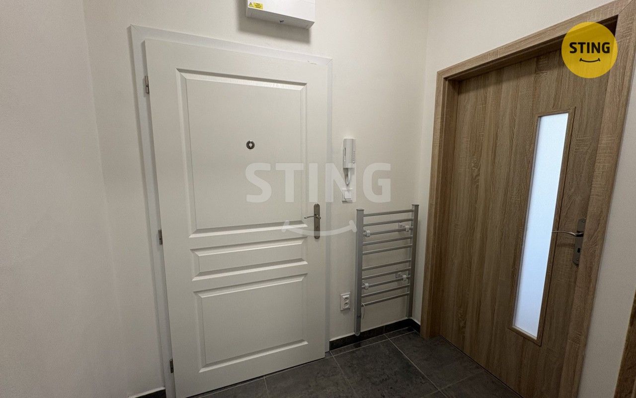 Pronájem bytu 2+kk 70 m² - foto 10