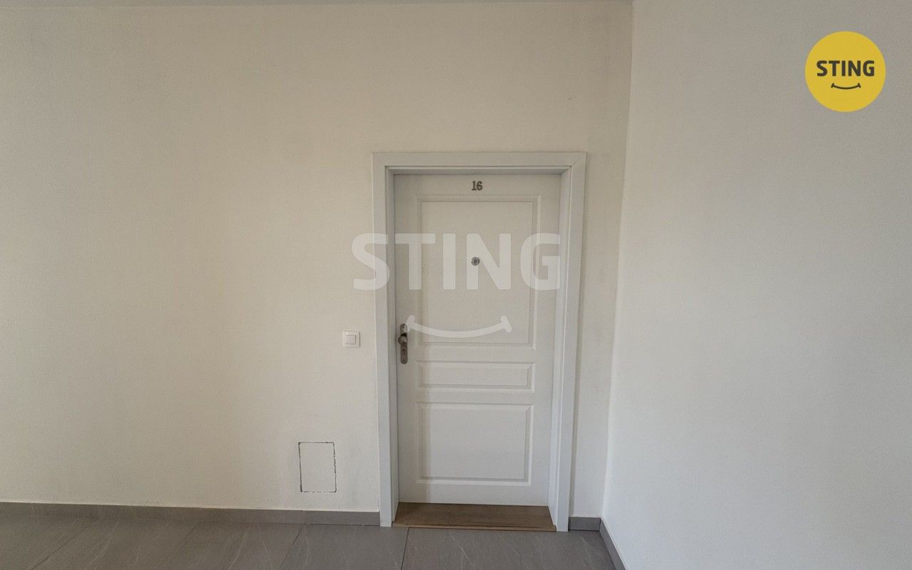 Pronájem bytu 2+kk 70 m² - foto 13