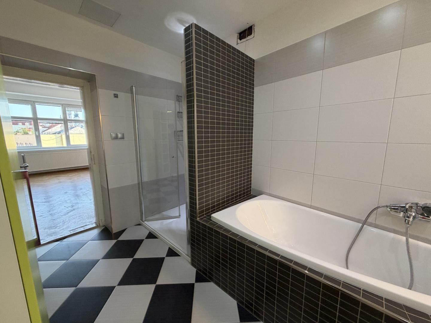 Pronájem bytu 3+1 100 m² - foto 11