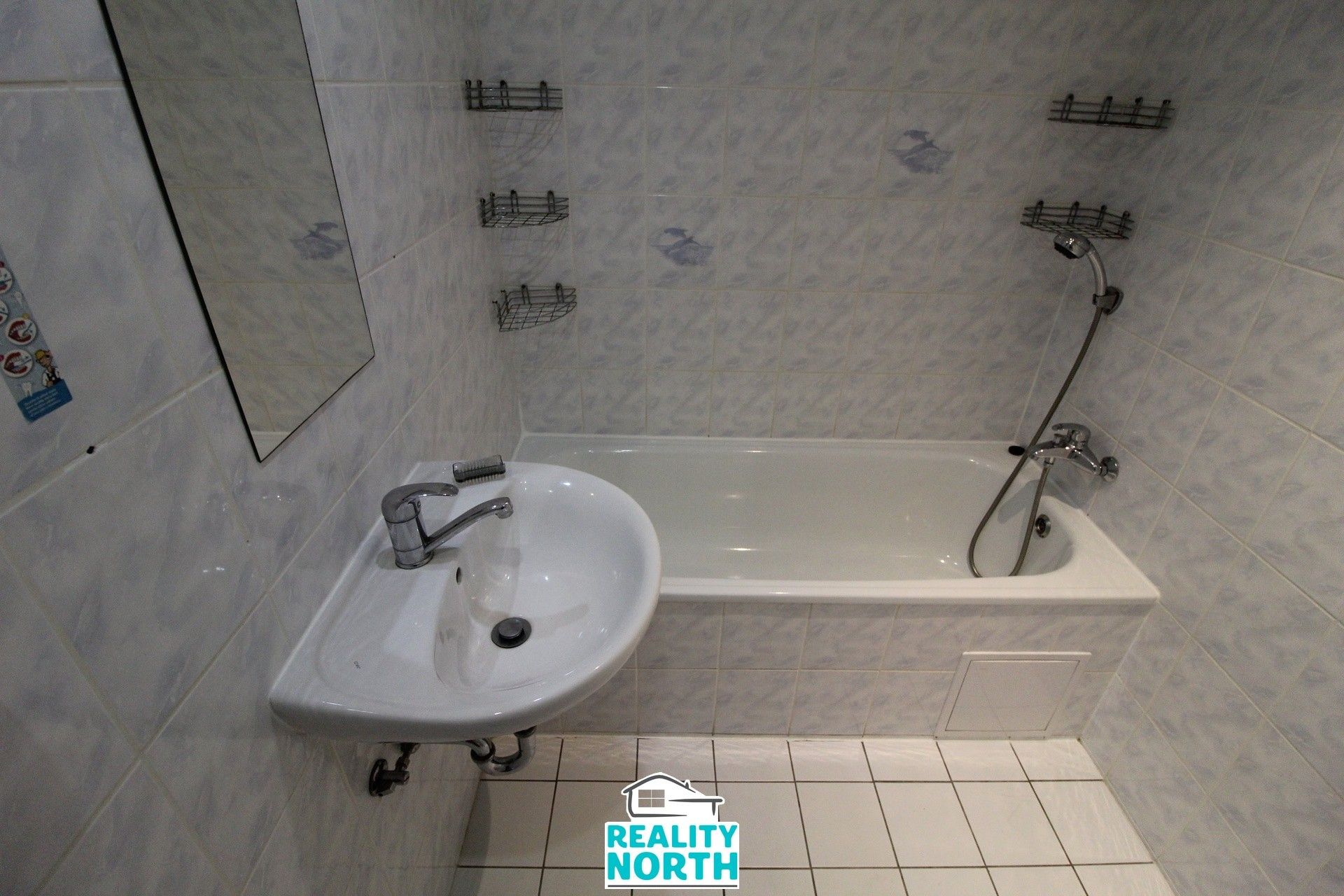 Pronájem bytu 2+1 53 m² - foto 9