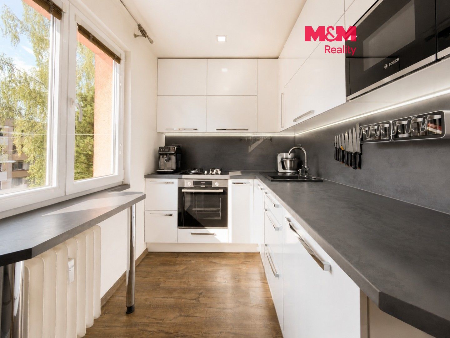 Prodej bytu 3+1 74 m² - foto 1