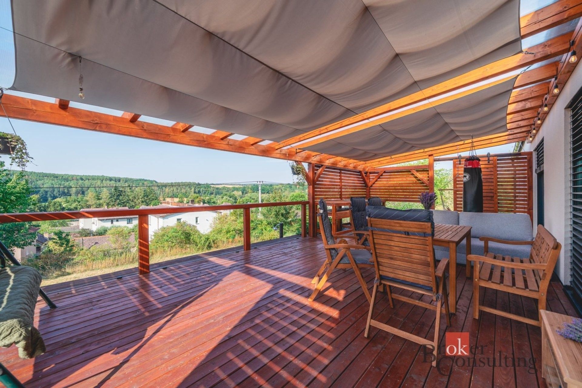 Prodej nemovitosti 183 m² - foto 4
