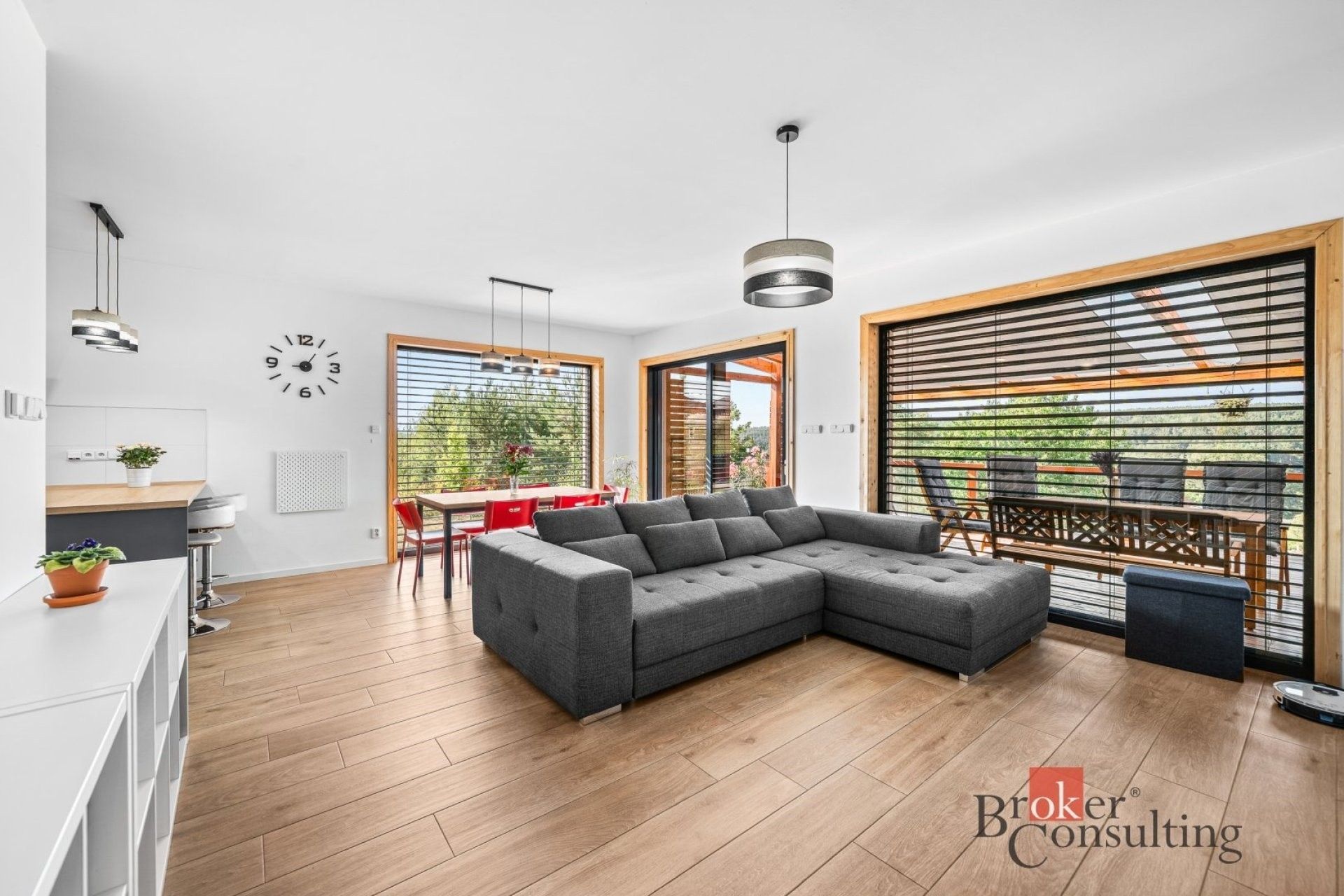 Prodej nemovitosti 183 m² - foto 2