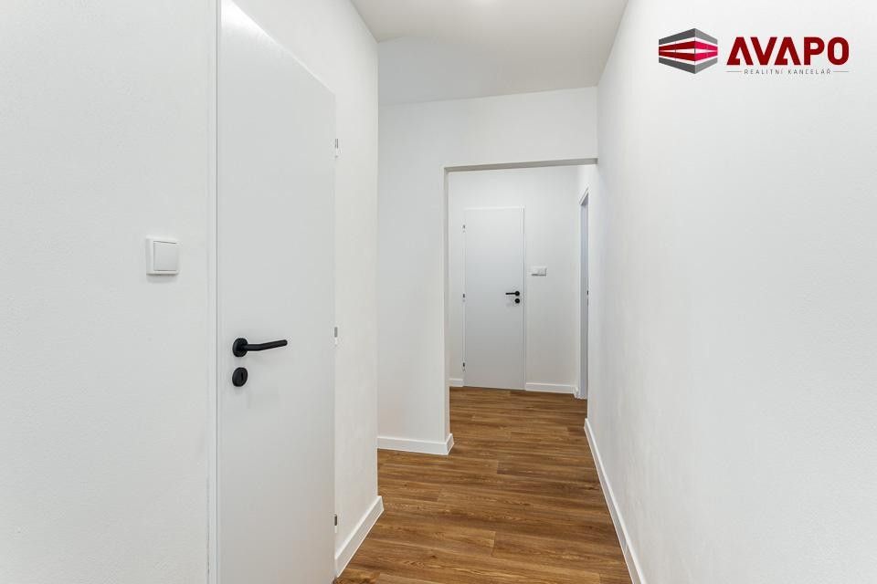 Pronájem bytu 2+1 58 m² - foto 5