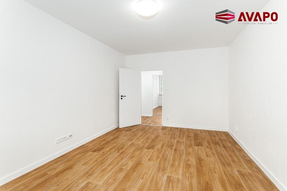 Pronájem bytu 2+1 58 m² - foto 10