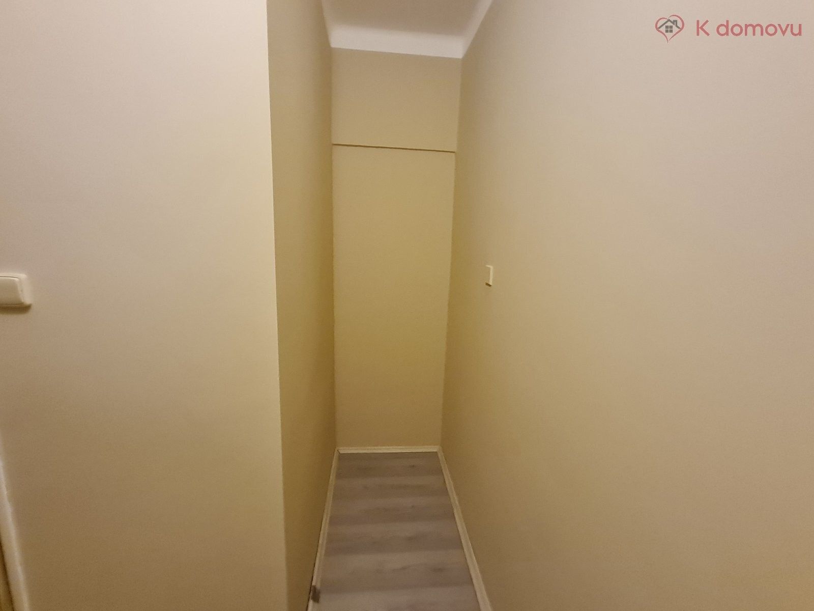Pronájem bytu 1+1 37 m² - foto 9