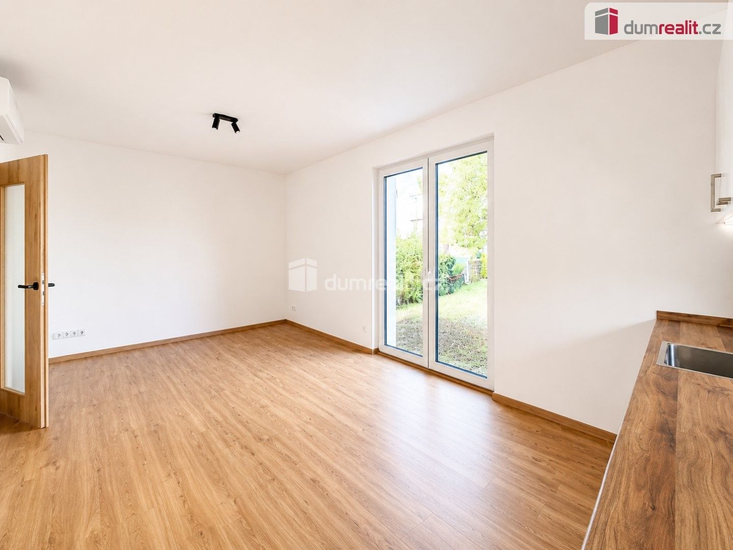 Pronájem bytu 2+kk 50 m² - foto 7