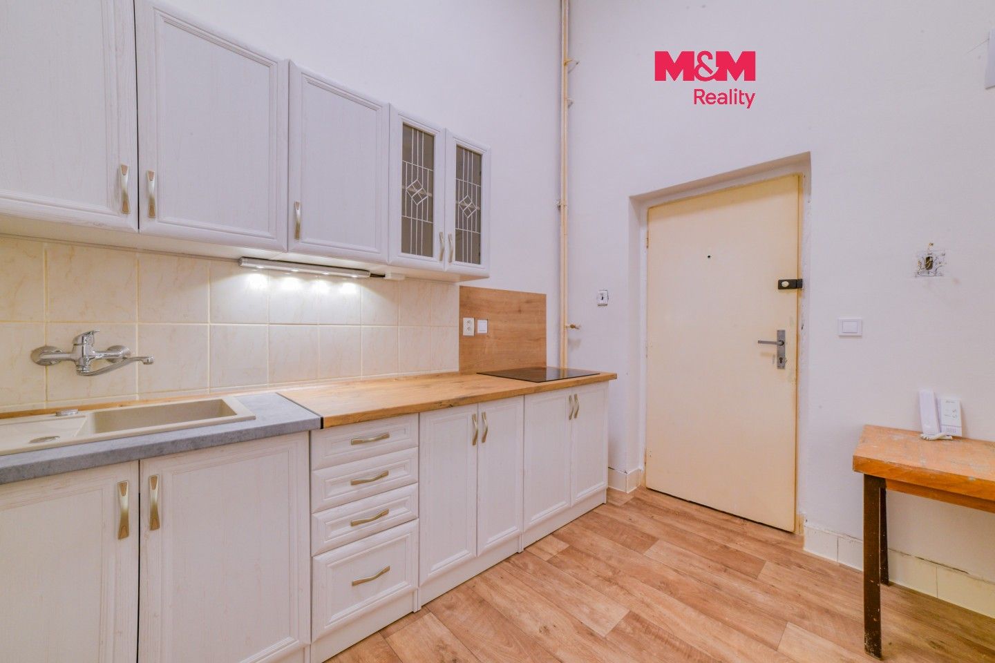 Pronájem bytu 1+kk 33 m² - foto 1