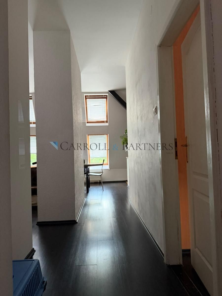 Pronájem bytu 2+kk 69 m² - foto 8