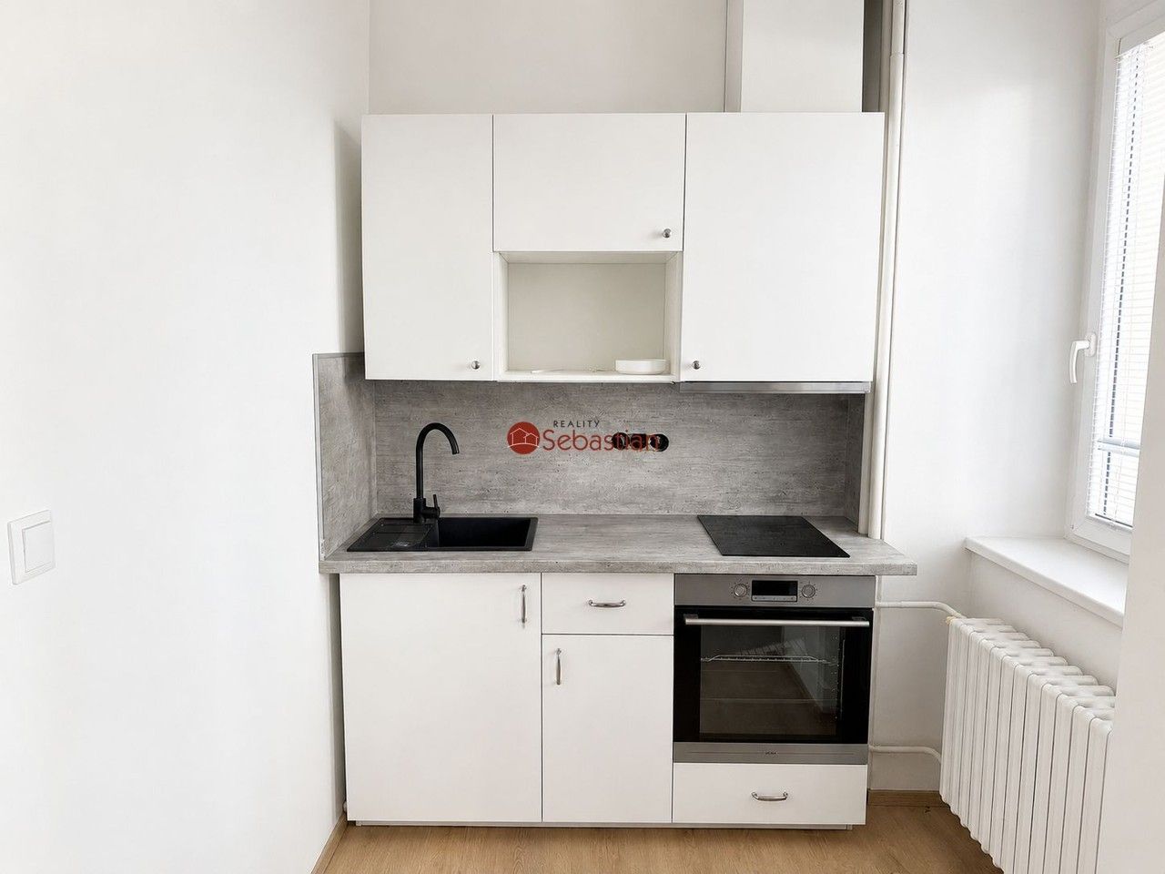 Pronájem bytu 1+kk 24 m² - foto 2