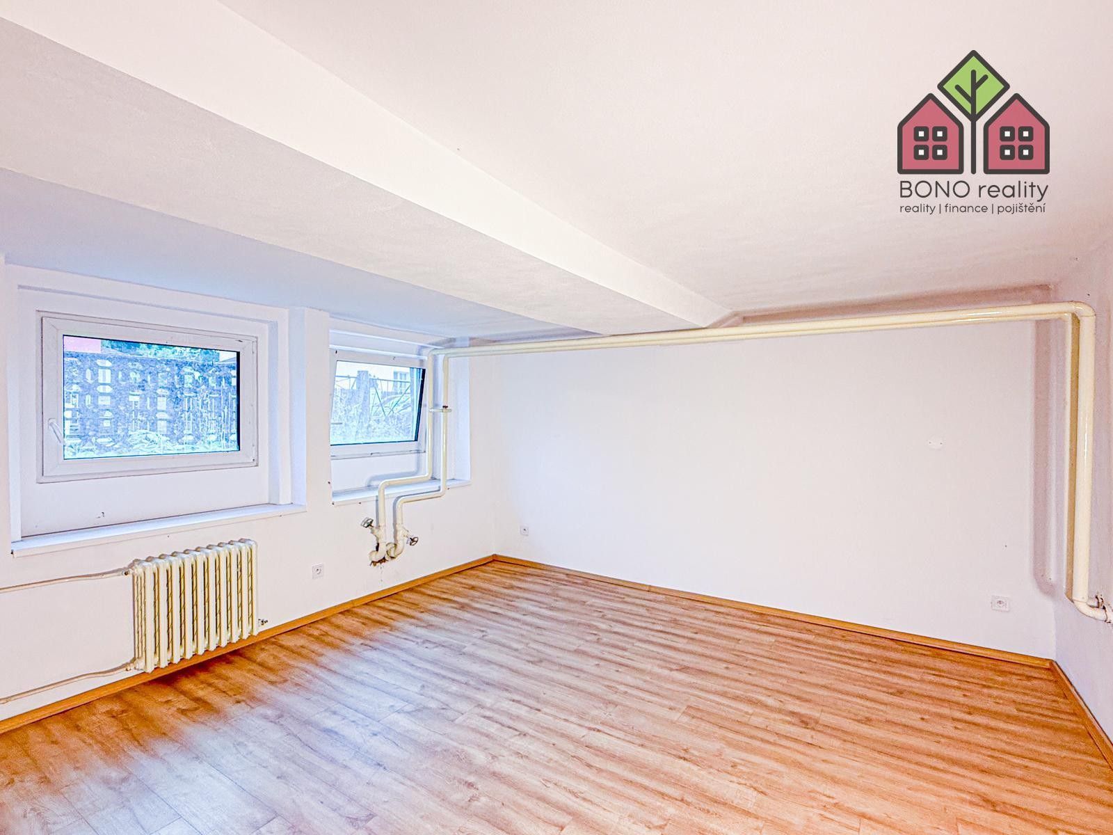 Pronájem bytu 1+1 35 m² - foto 3