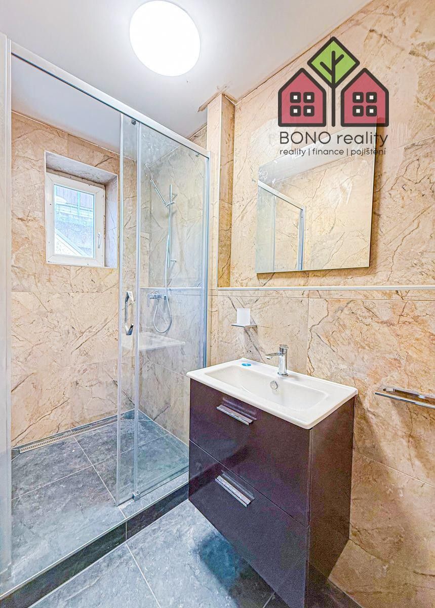 Pronájem bytu 3+1 65 m² - foto 5