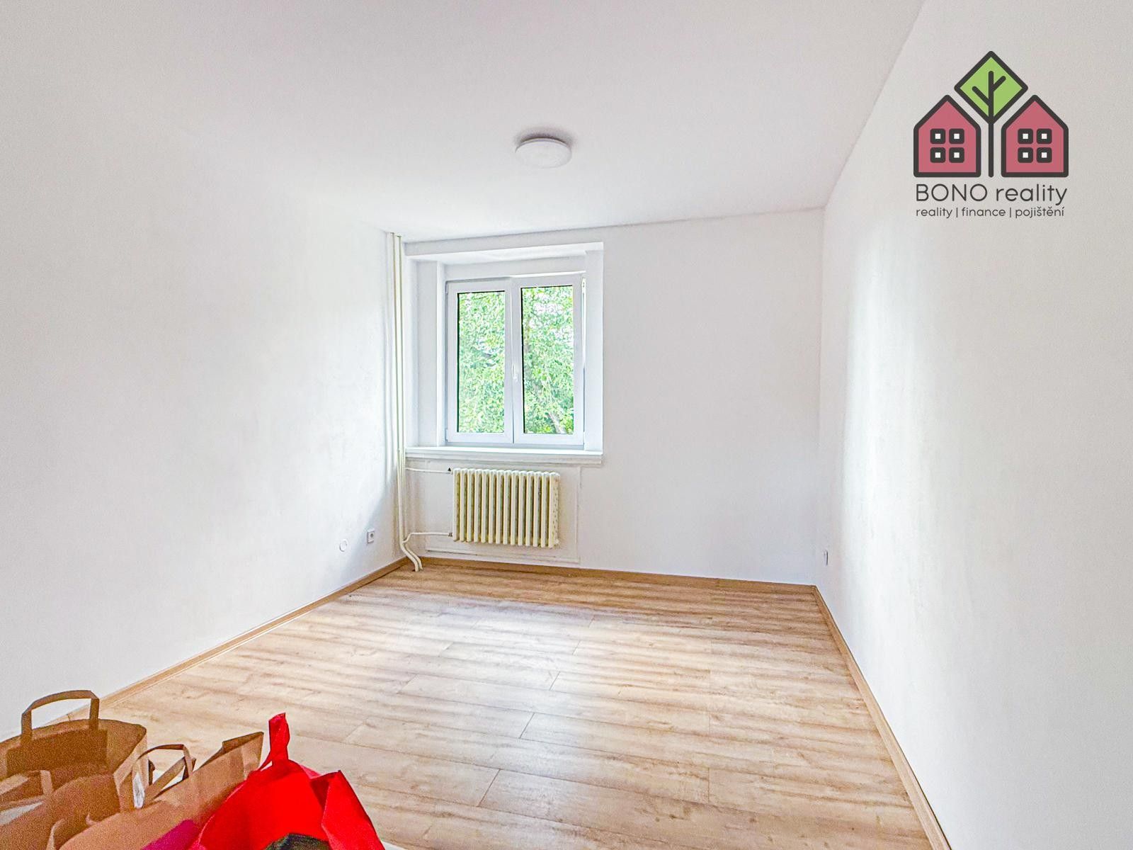 Pronájem bytu 3+1 65 m² - foto 13