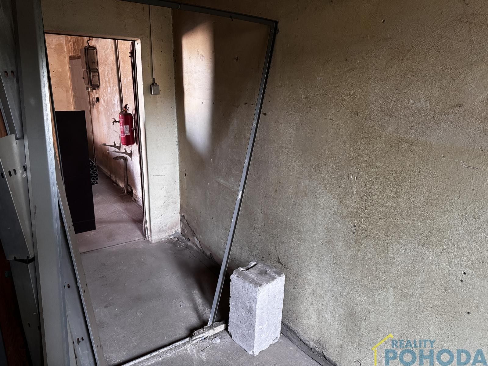 Pronájem komerčního prostoru 195 m² - foto 18