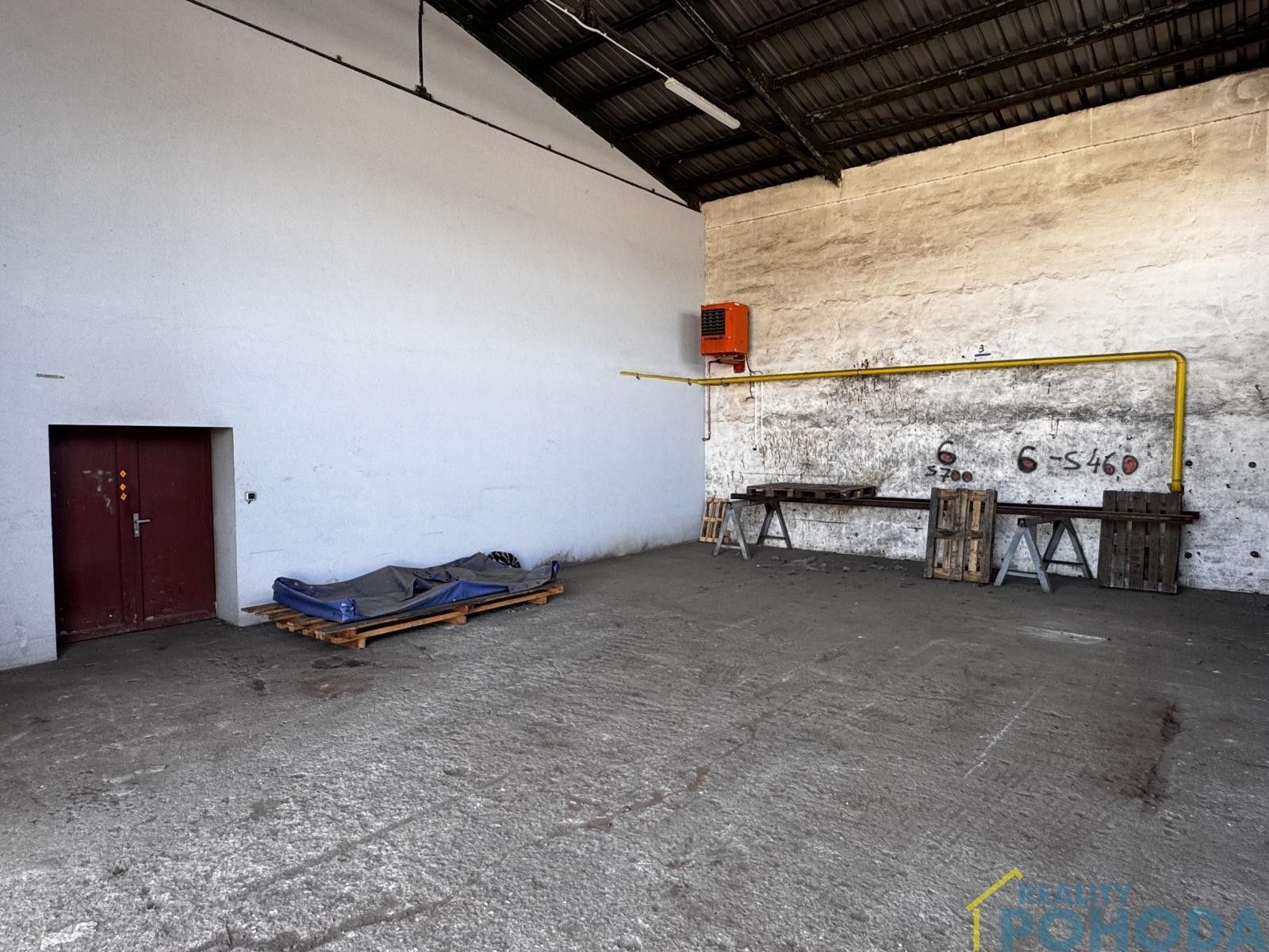 Pronájem komerčního prostoru 195 m² - foto 22