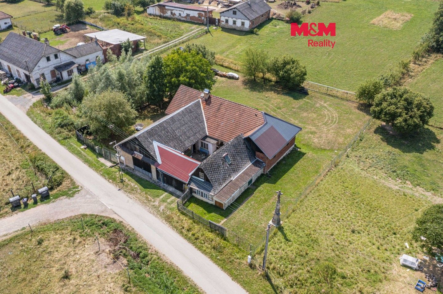 Prodej nemovitosti 83 m² - foto 1