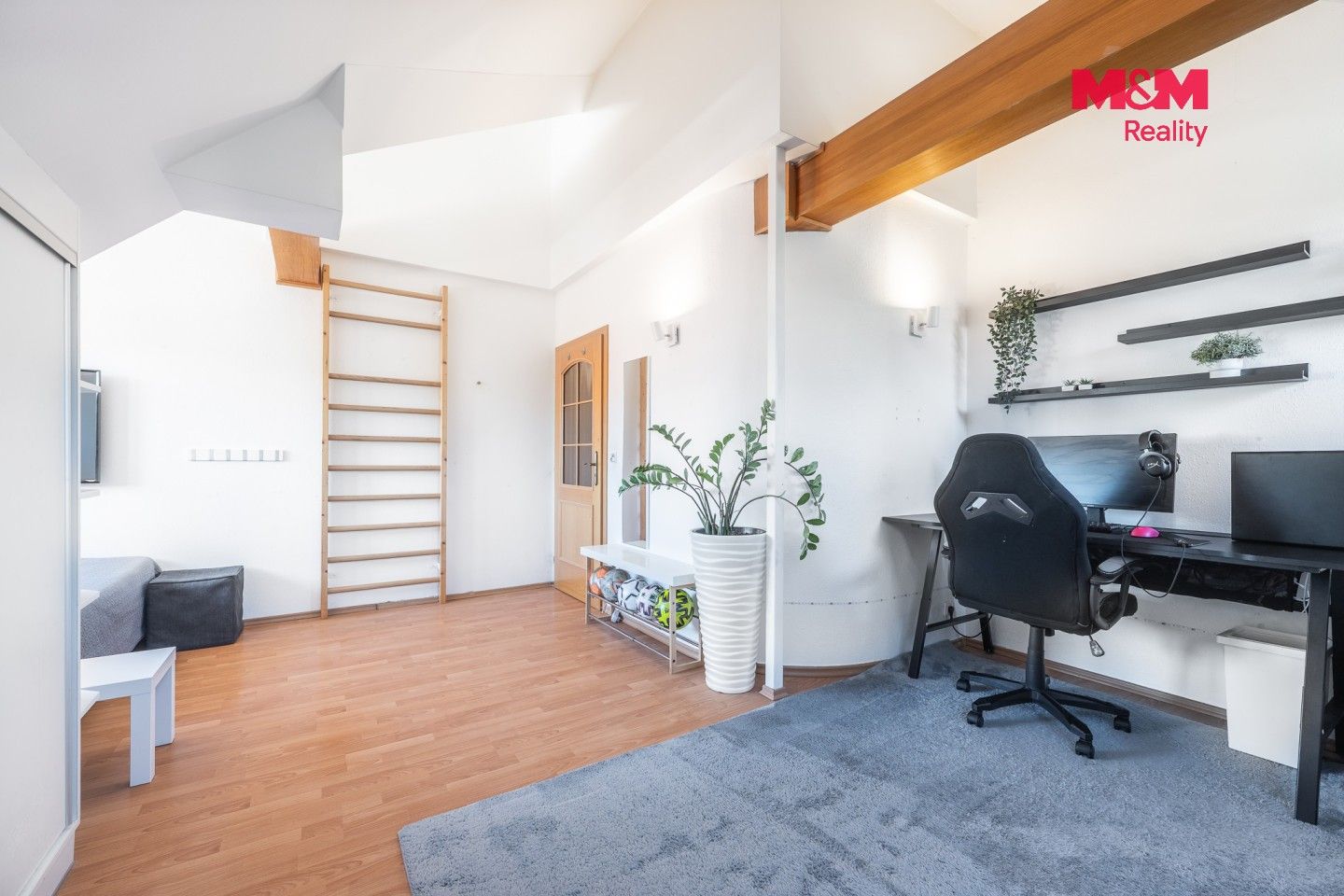 Prodej nemovitosti 180 m² - foto 9