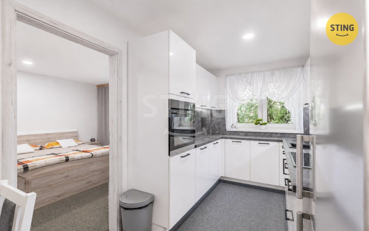 Prodej bytu 3+1 70 m² - foto 2