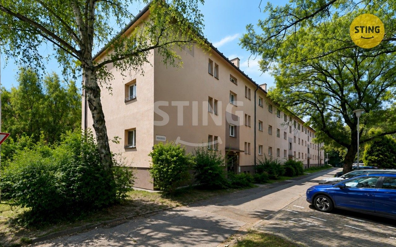 Prodej bytu 3+1 70 m² - foto 1