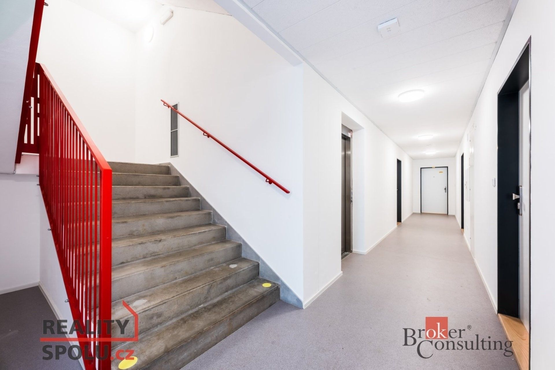 Prodej bytu 1+kk 30 m² - foto 11