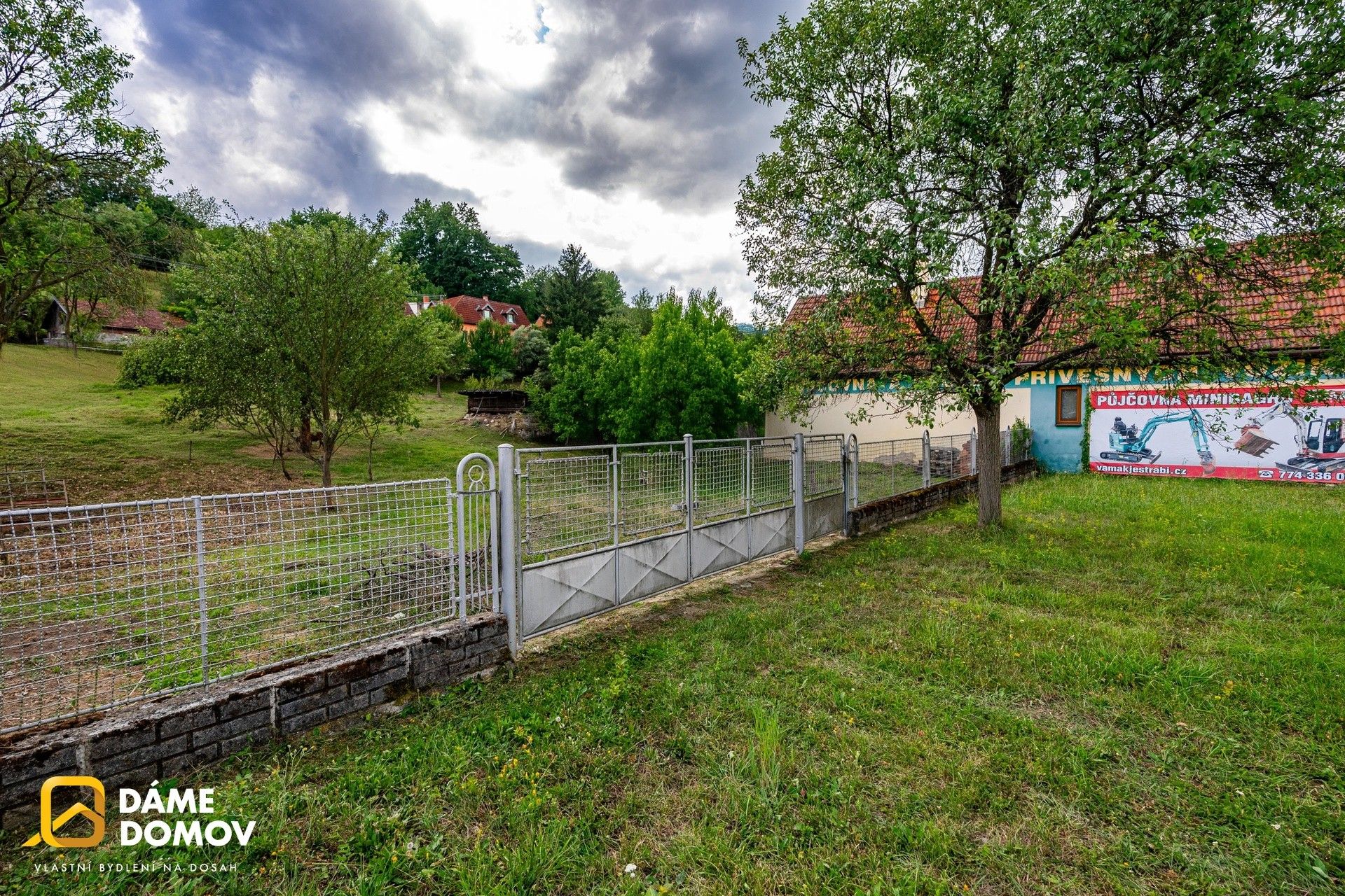 Prodej pozemku 1376 m² - foto 4