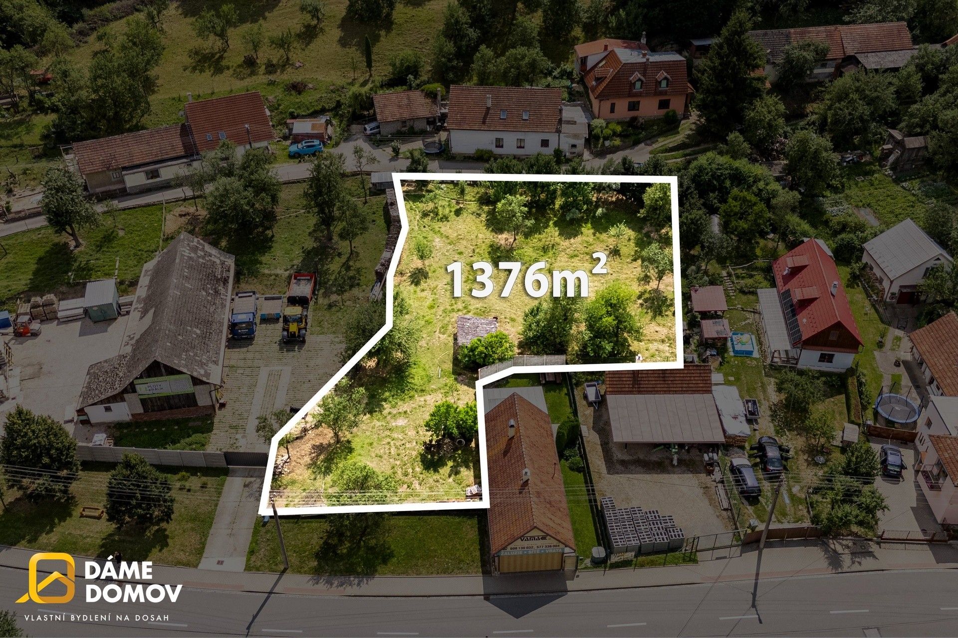 Prodej pozemku 1376 m² - foto 1