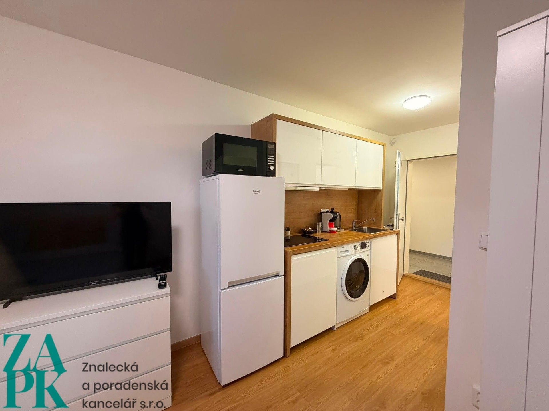 Pronájem bytu 1+kk 26 m² - foto 4