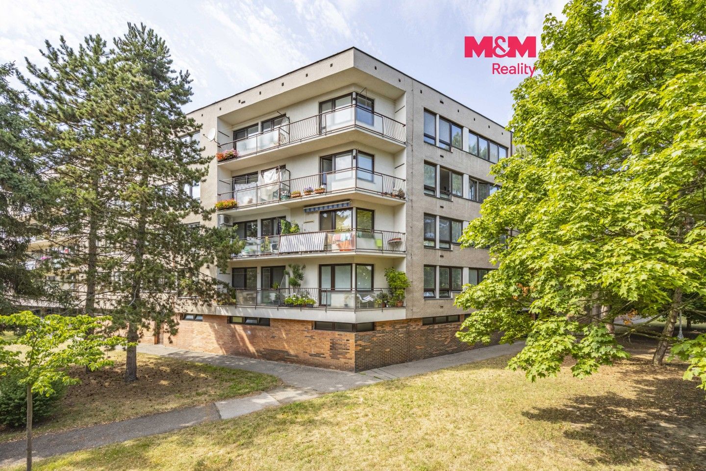 Pronájem bytu 3+1 77 m² - foto 1