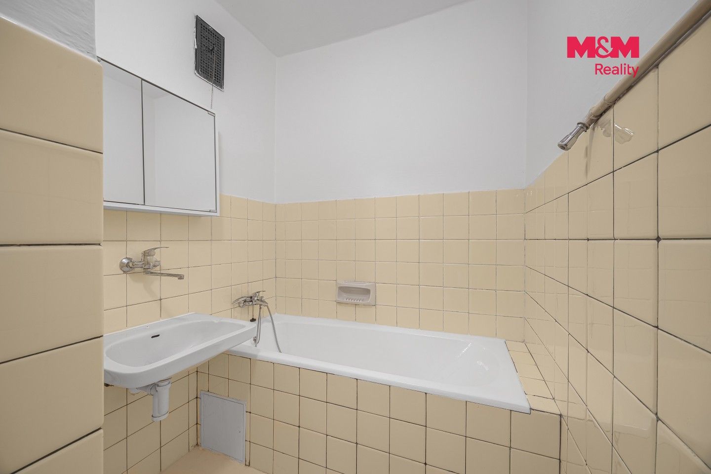 Pronájem bytu 3+1 77 m² - foto 15