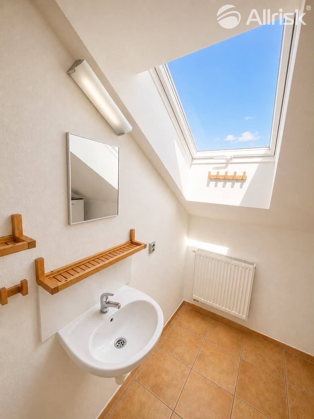 Pronájem bytu 2+kk 101 m² - foto 12