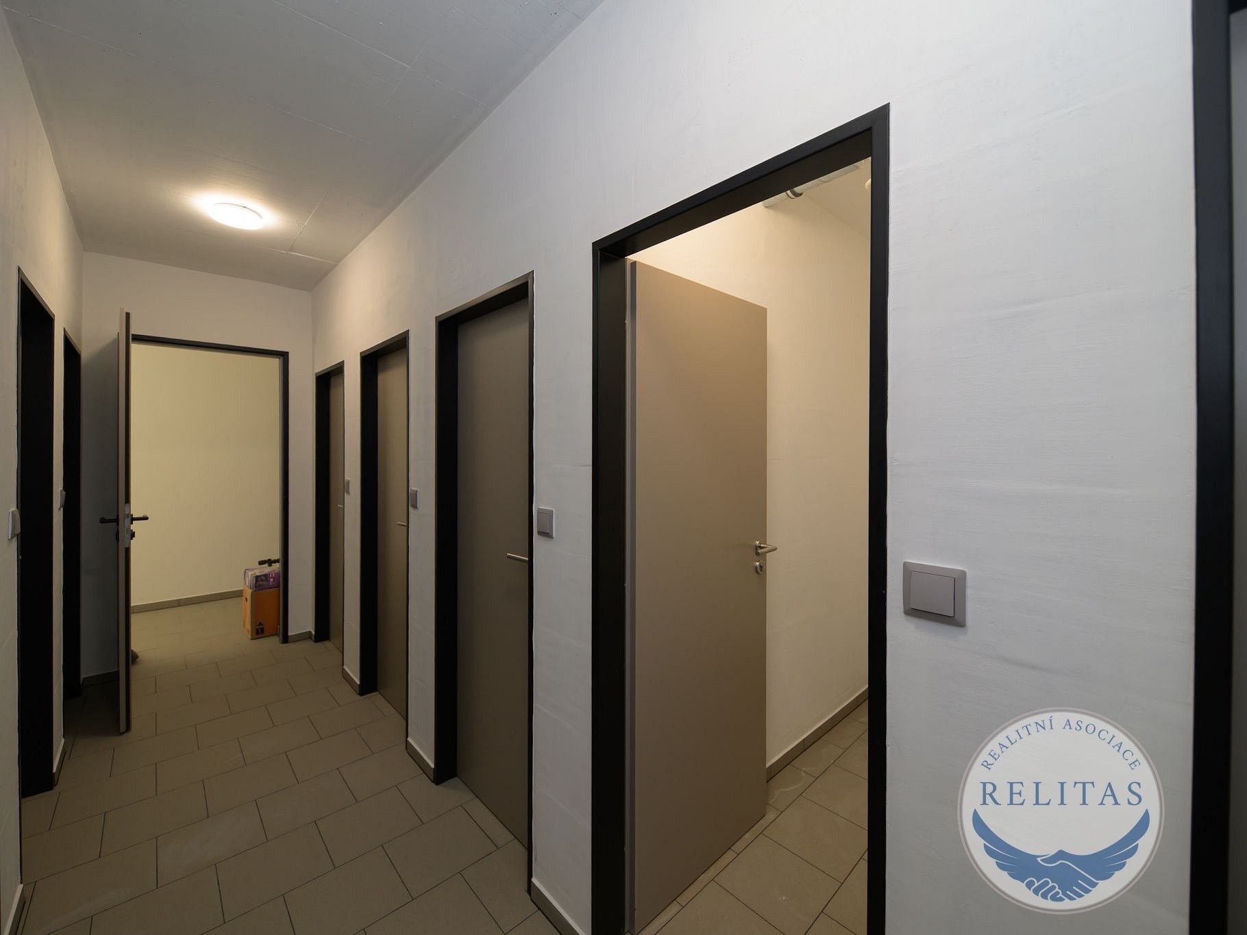 Pronájem bytu 2+kk 52 m² - foto 12