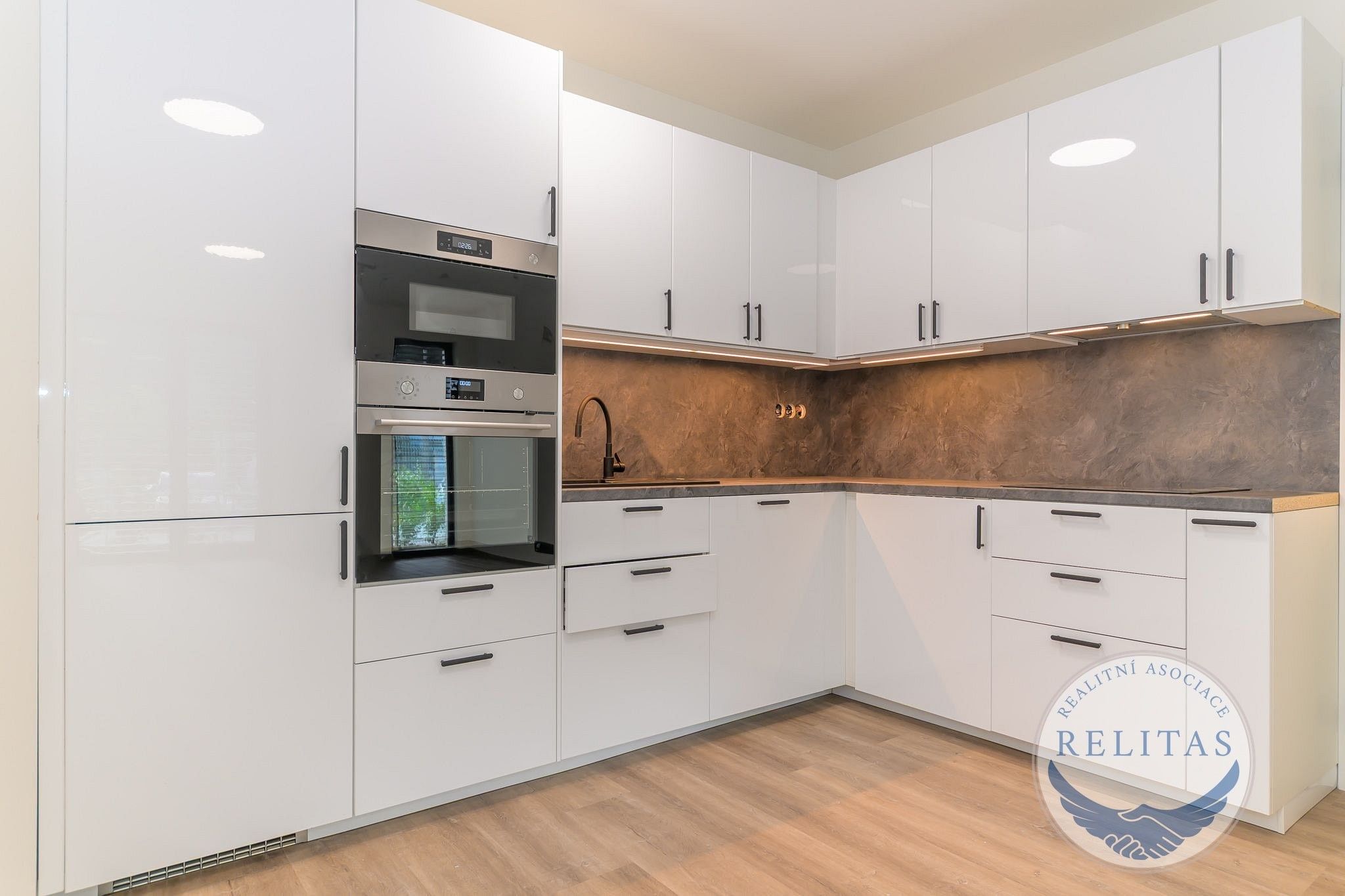 Pronájem bytu 2+kk 52 m² - foto 20
