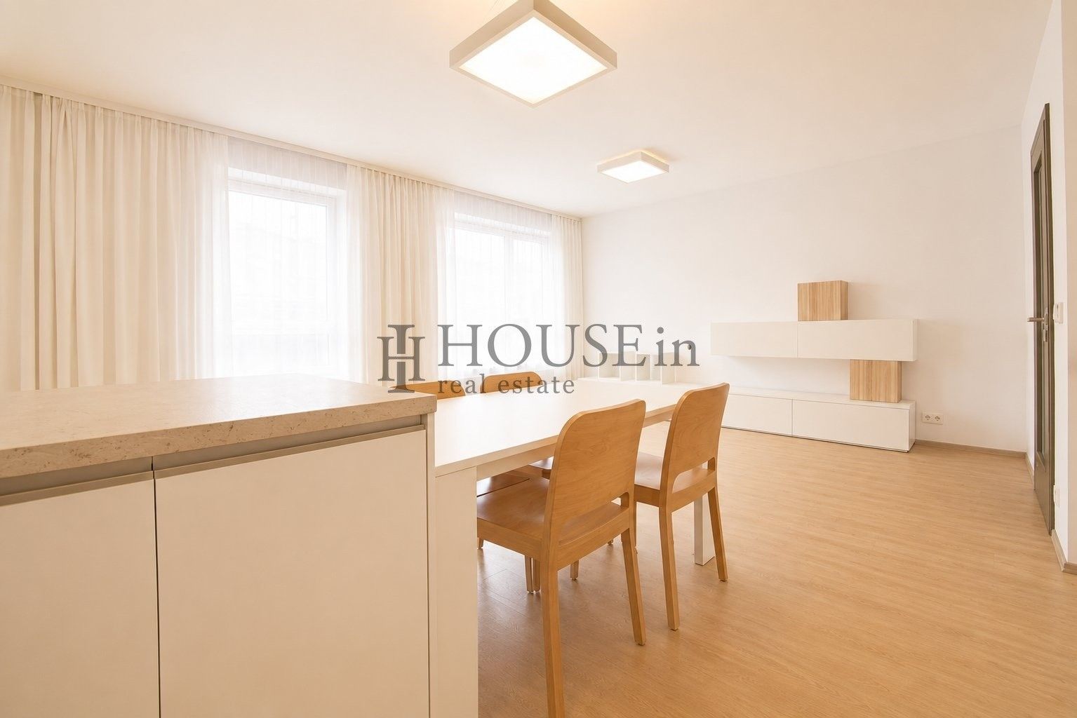 Pronájem bytu 2+kk 70 m² - foto 4