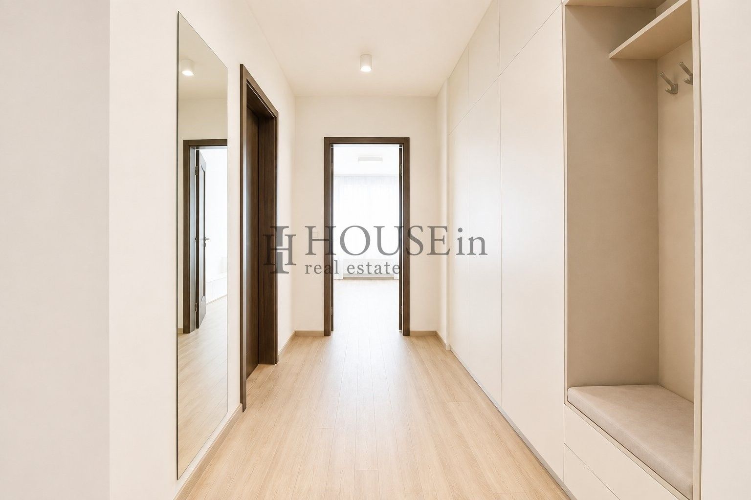 Pronájem bytu 2+kk 70 m² - foto 11