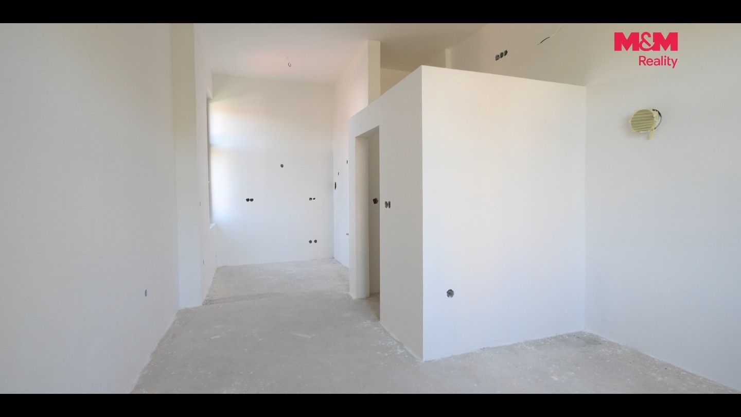 Prodej bytu 1+kk 28 m² - foto 2