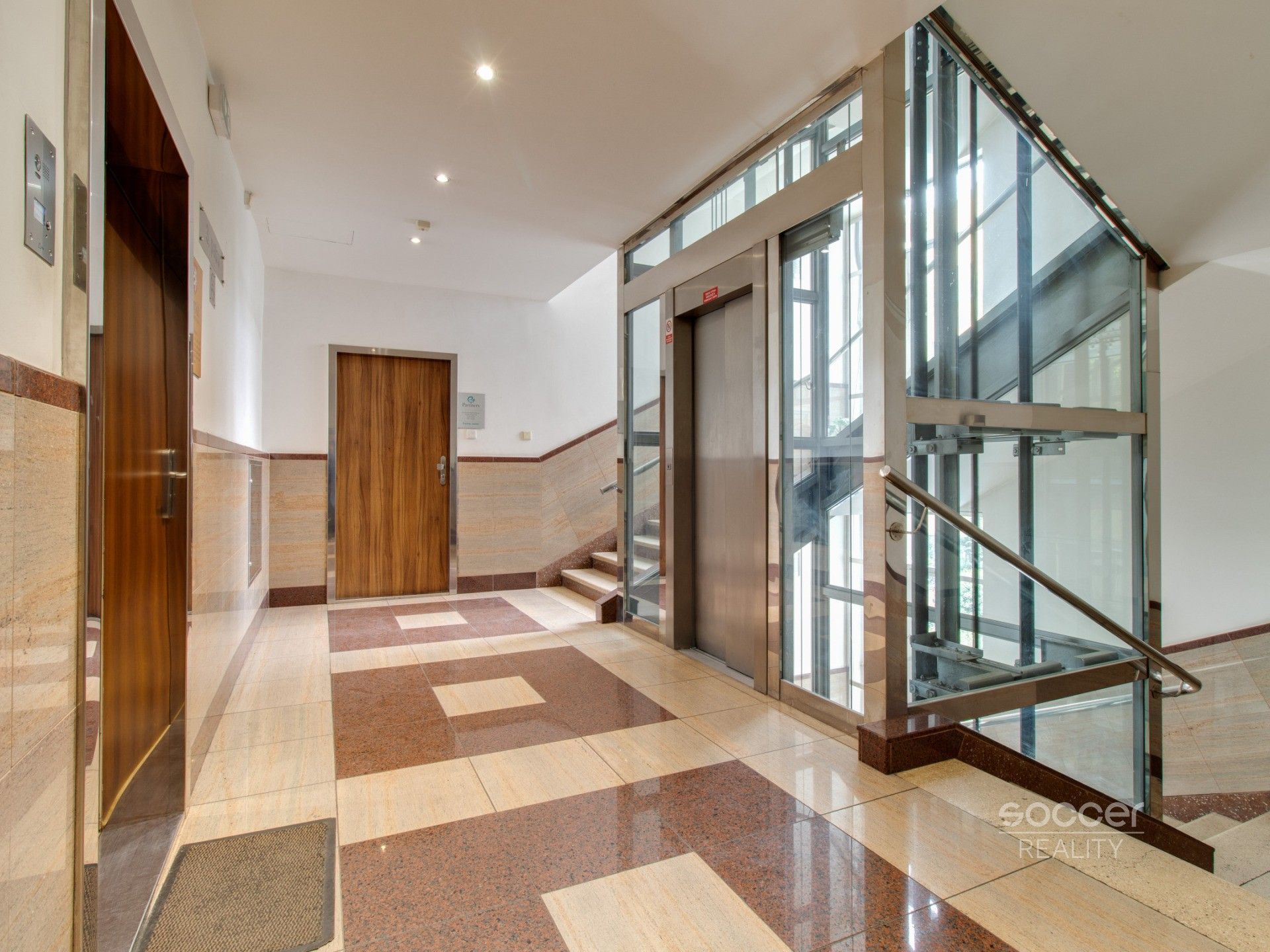 Pronájem bytu 3+1 97 m² - foto 6